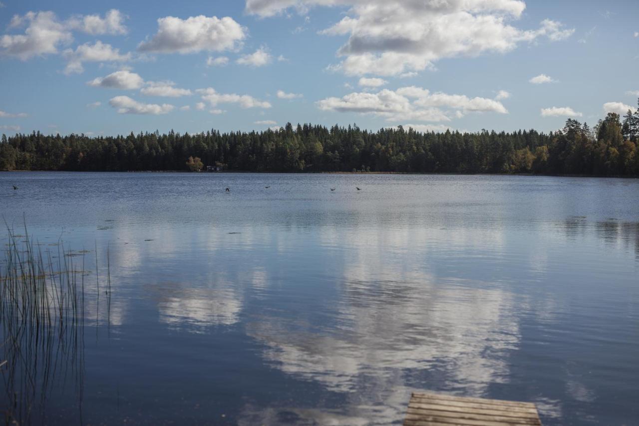 Solar Lake Cottage Jonkoping Bagian luar foto