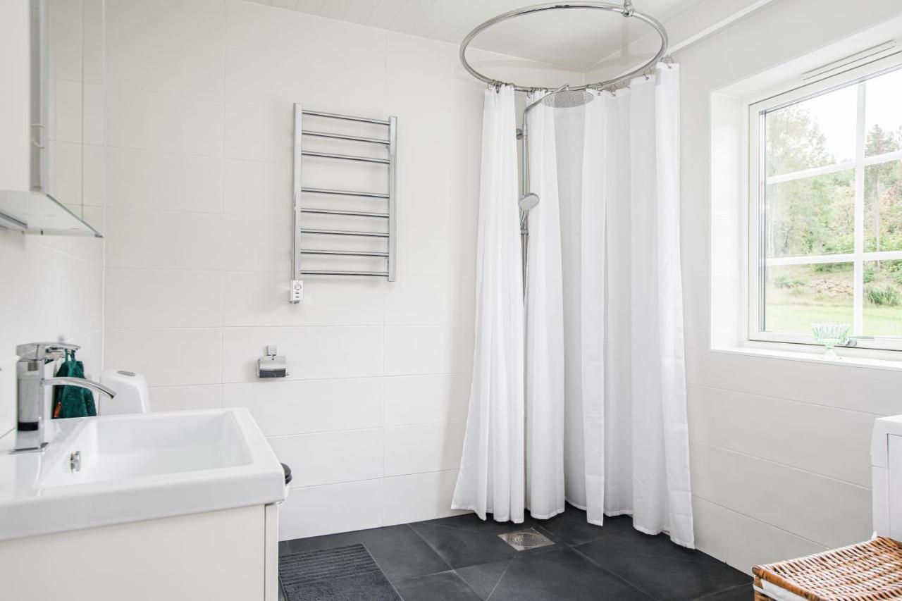 Solar Lake Cottage Jonkoping Bagian luar foto